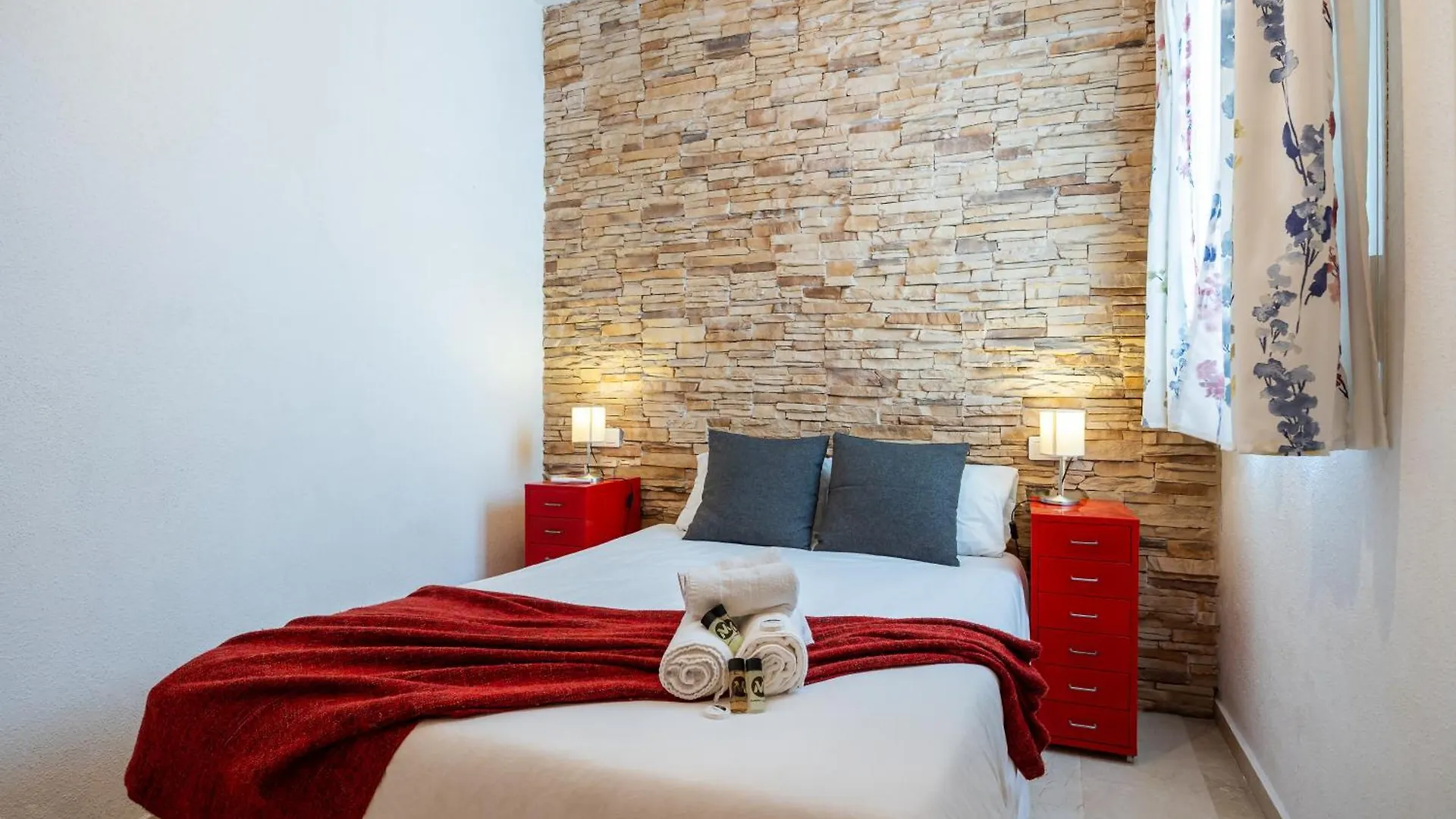 Charming Malaga Stay Walk To Top Sights
