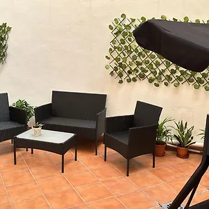 Relaxing With Lovely Patio Apartamento
