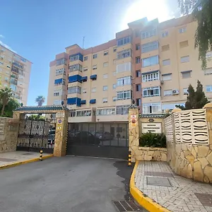 Moderno Y Completo Frente Al Mar Apartamento